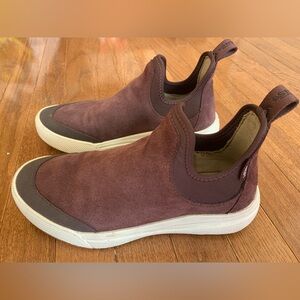 Vans Women's Slip-On Suede Sneakers in Burgundy